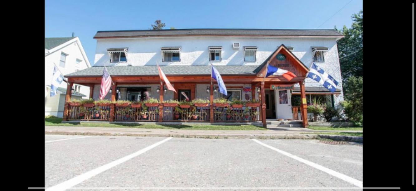 Auberge Restaurant Du Monde Nominingue Екстериор снимка